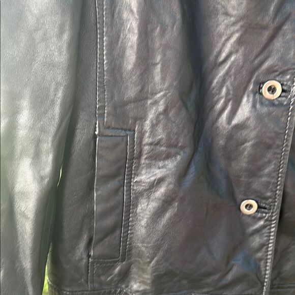 DC COLLECTION Black Leather Jacket Sleek Design - Picture 4 of 8